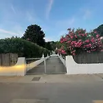 Nyaraló Indipendente Simius *